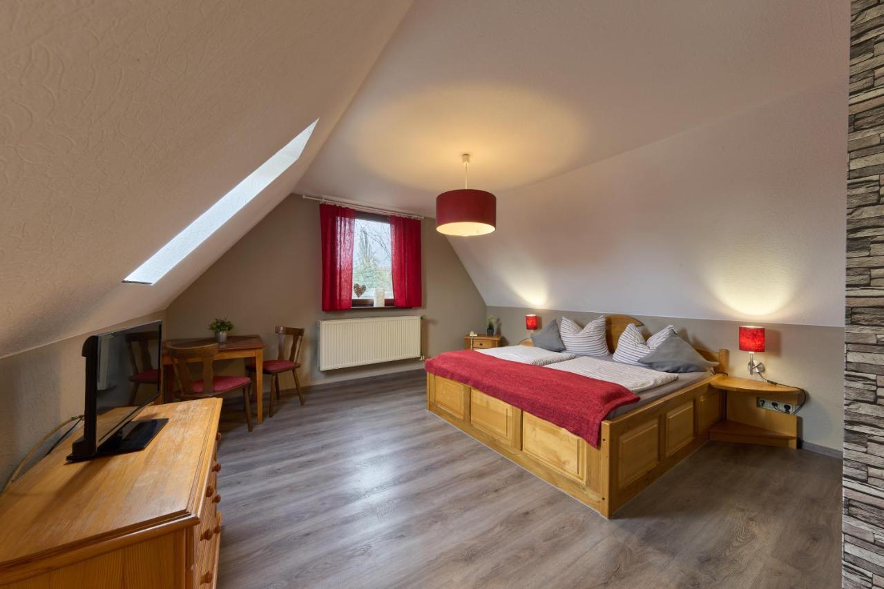 Landhotel Brauner Hirsch Kammerforst Екстериор снимка
