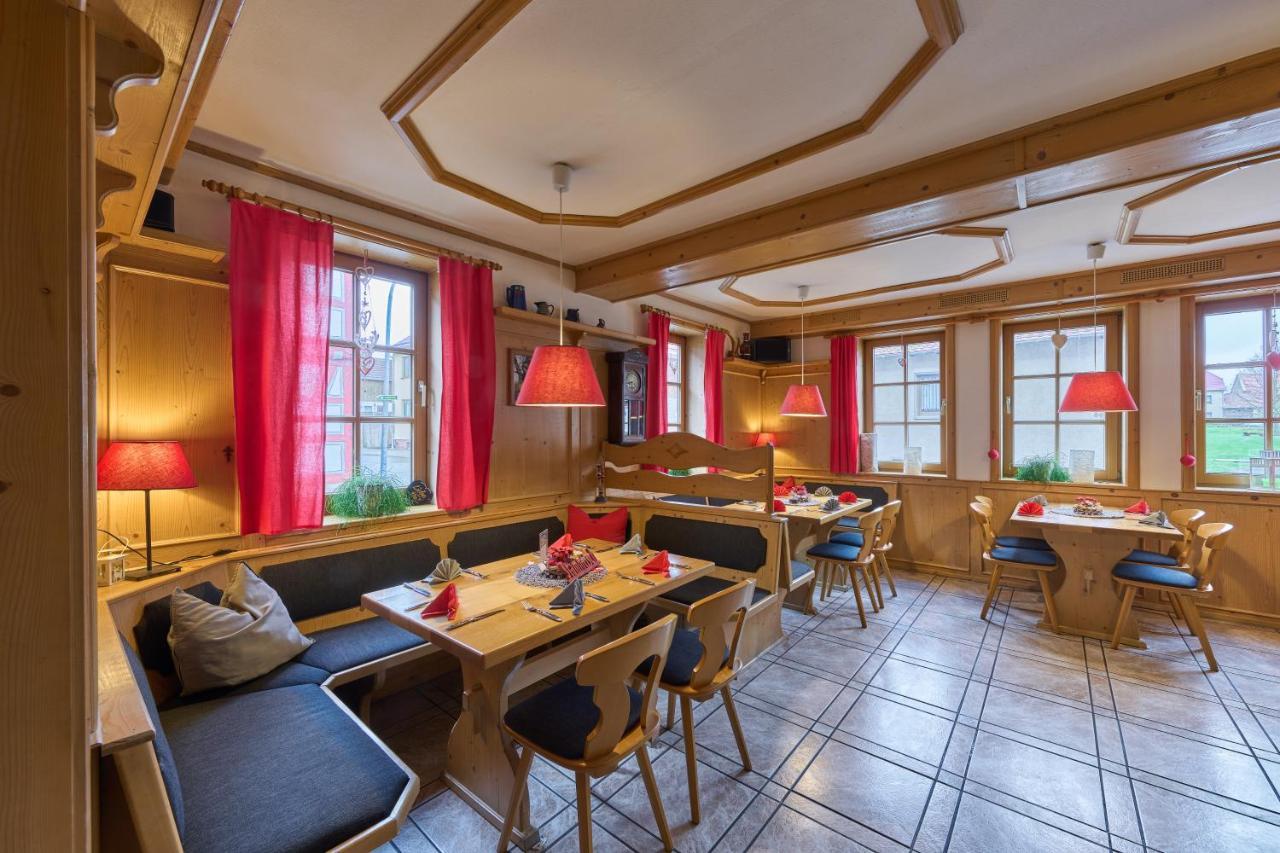 Landhotel Brauner Hirsch Kammerforst Екстериор снимка