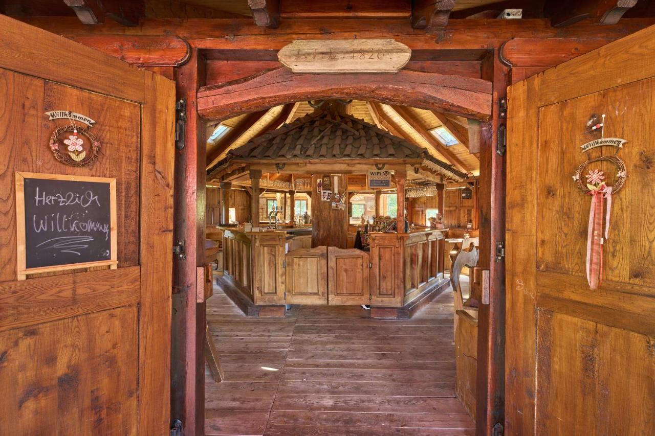 Landhotel Brauner Hirsch Kammerforst Екстериор снимка